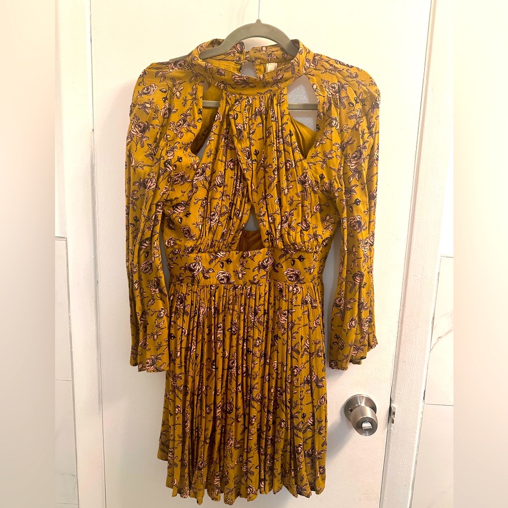 NWT Cut-Out Romper - Mustard Yellow Floral - Fits like Size Small (marked as M)